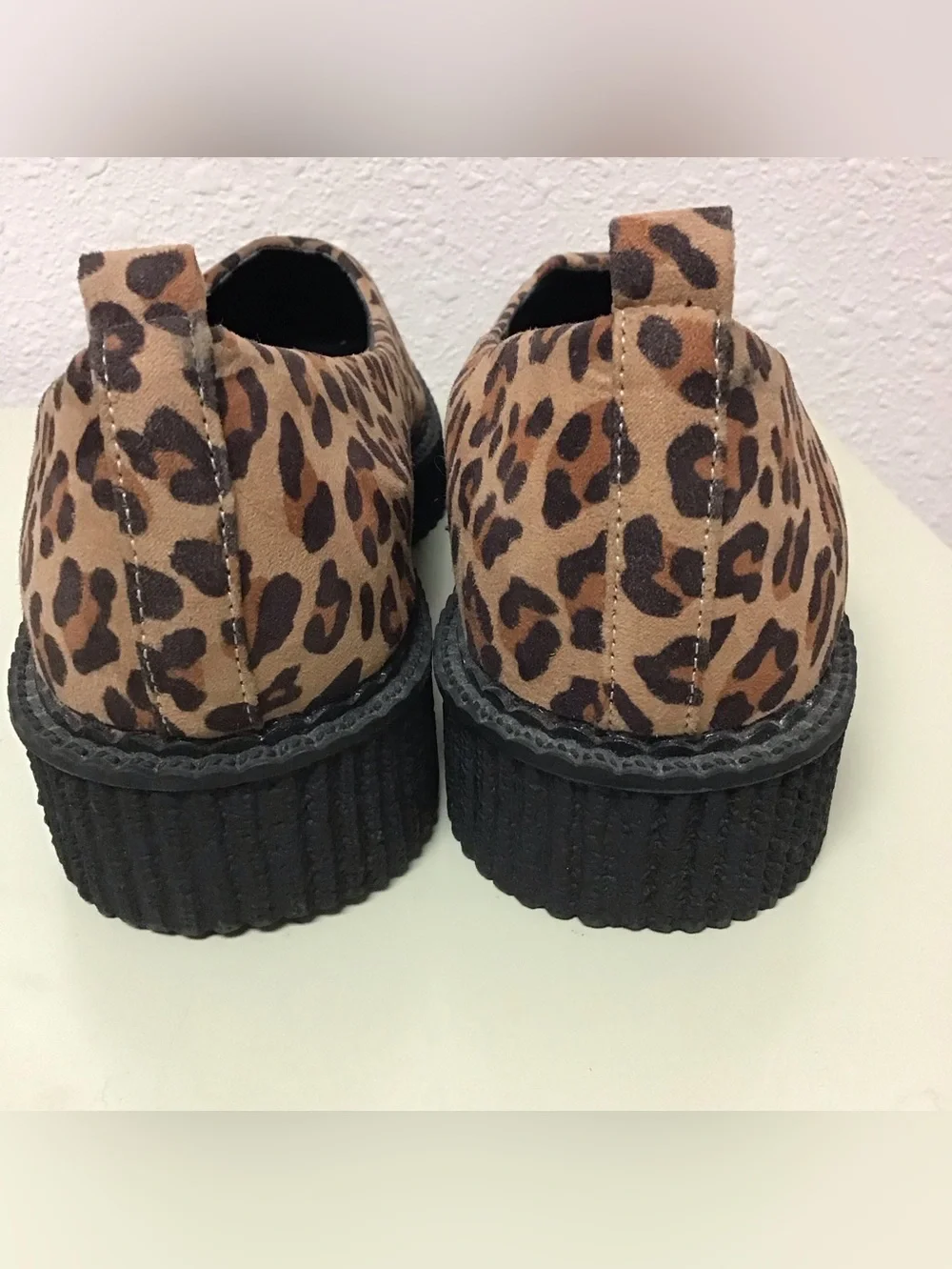 NEW TUK Leopard Print Pointed Toe Creepers Platform Shoes Size 9